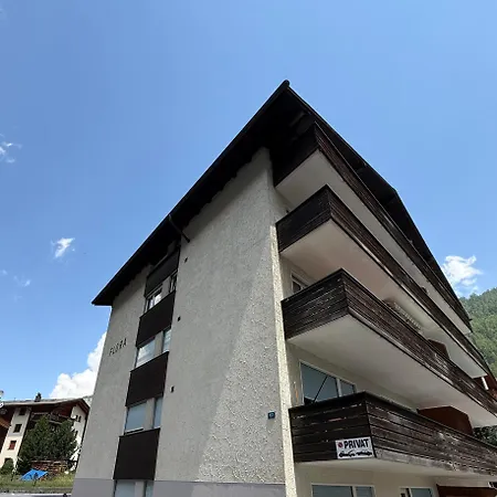 Gorgeous Modern Mountain View Flat In Lejlighed *
