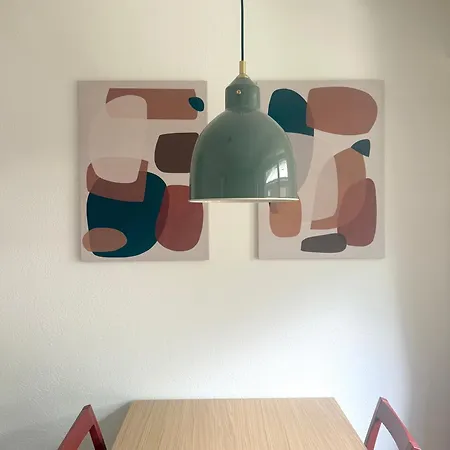 Gorgeous Modern Mountain View Flat In With Free Parking