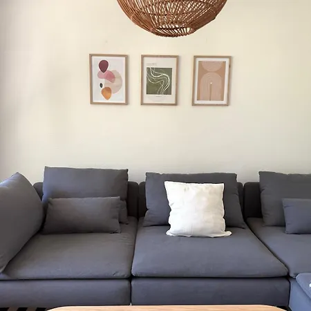 Gorgeous Modern Mountain View Flat In With Free Parking *