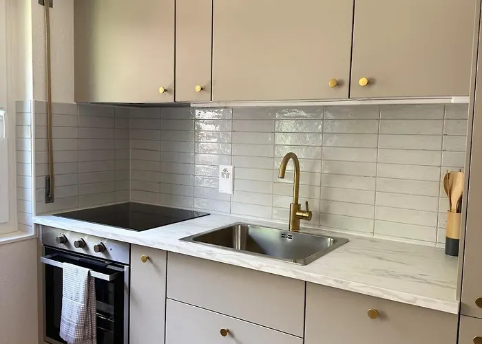 Apartment Gorgeous Modern Mountain View Flat In